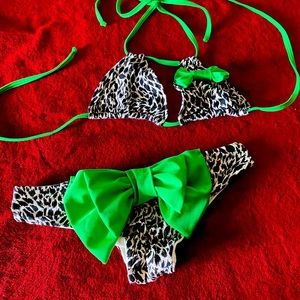 Animal print bikini set, size small,
